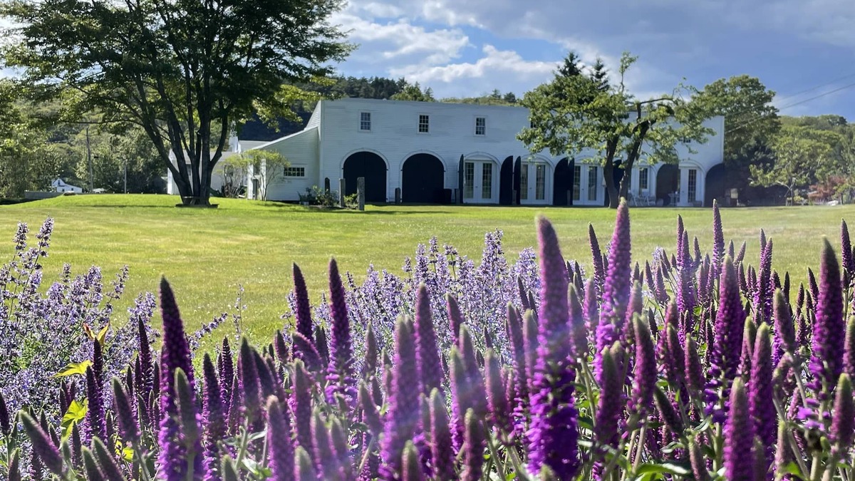 Bayville House | Newly Renovated Carriage House surrounded by water and lush gardens.