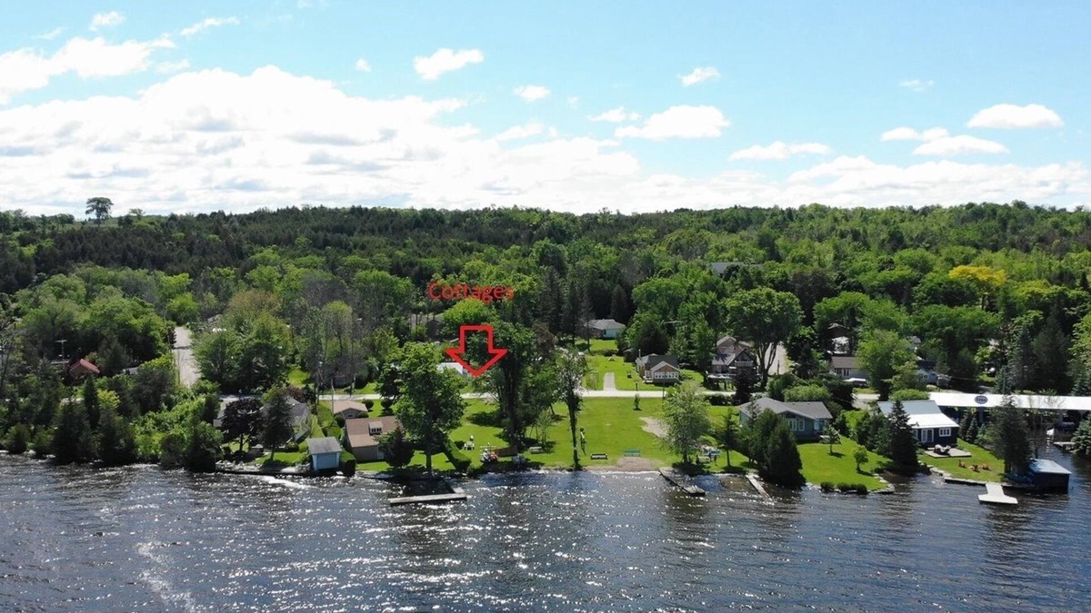 Lindsay Cabin | Newly Renovated 2 Bedroom Cabin - Sandy Beach/Firepit/Boating & More