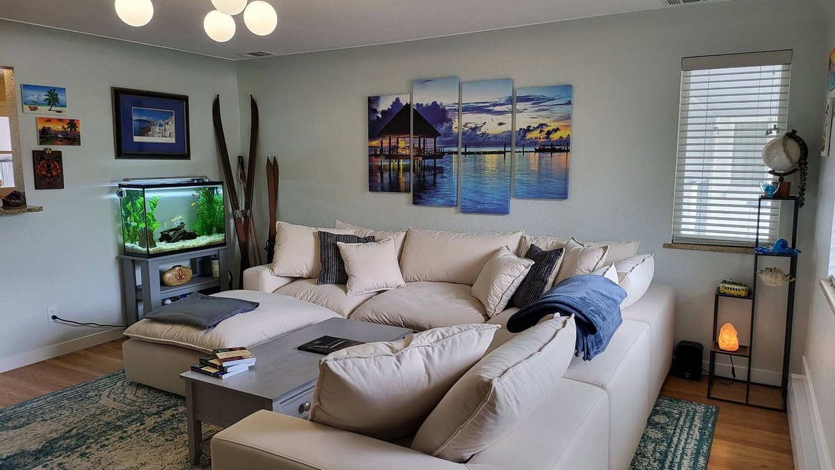 Kipling House | Newly Renovated & Centrally Located
