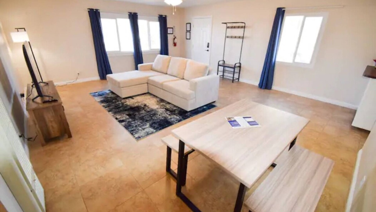 Townsite House | Newly Renovated Charming 3 bedroom Las Vegas Home