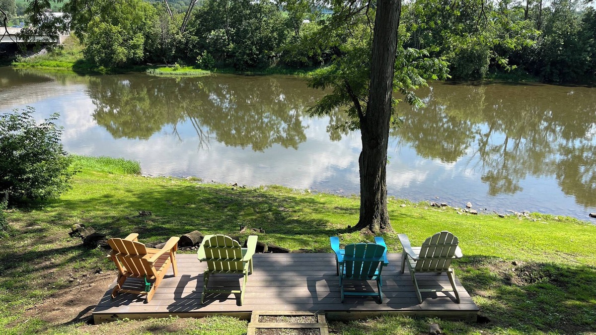 New Berlin House | Newly Renovated - Clean! Waterfront, Scenic Views, Private Yard, Firepit
