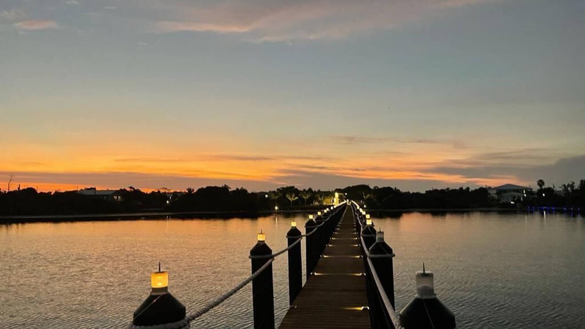 Big Pine Key House | Newly renovated cozy and spacious beach house with breathtaking ocean front