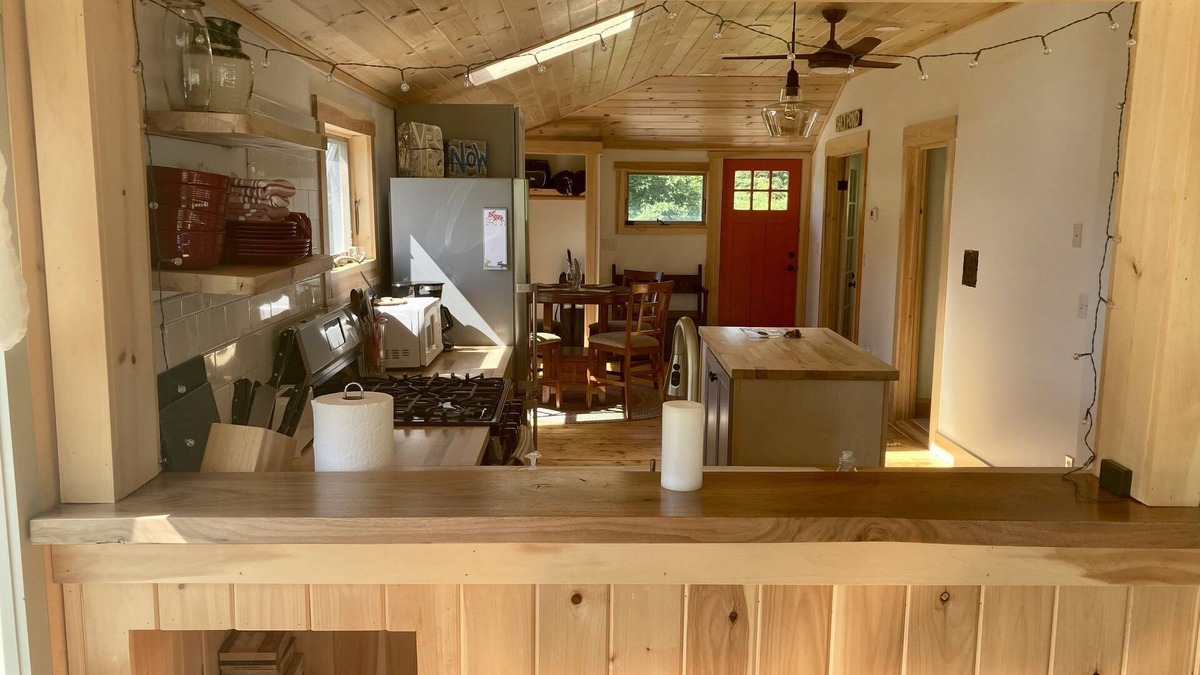 Friendship House | Newly renovated Cottage