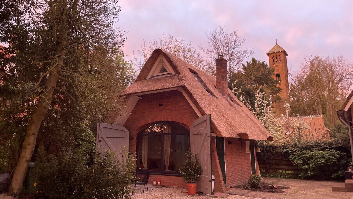 Municipality of Wassenaar Cottage | Newly Renovated Cottage Guest House Close to The Hague, Beach, and Forests