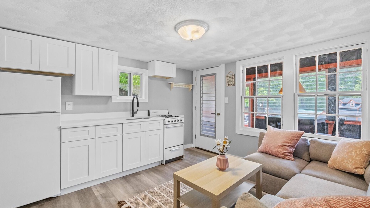 Alton Cottage | Newly Renovated Cottage 7 in Alton Bay