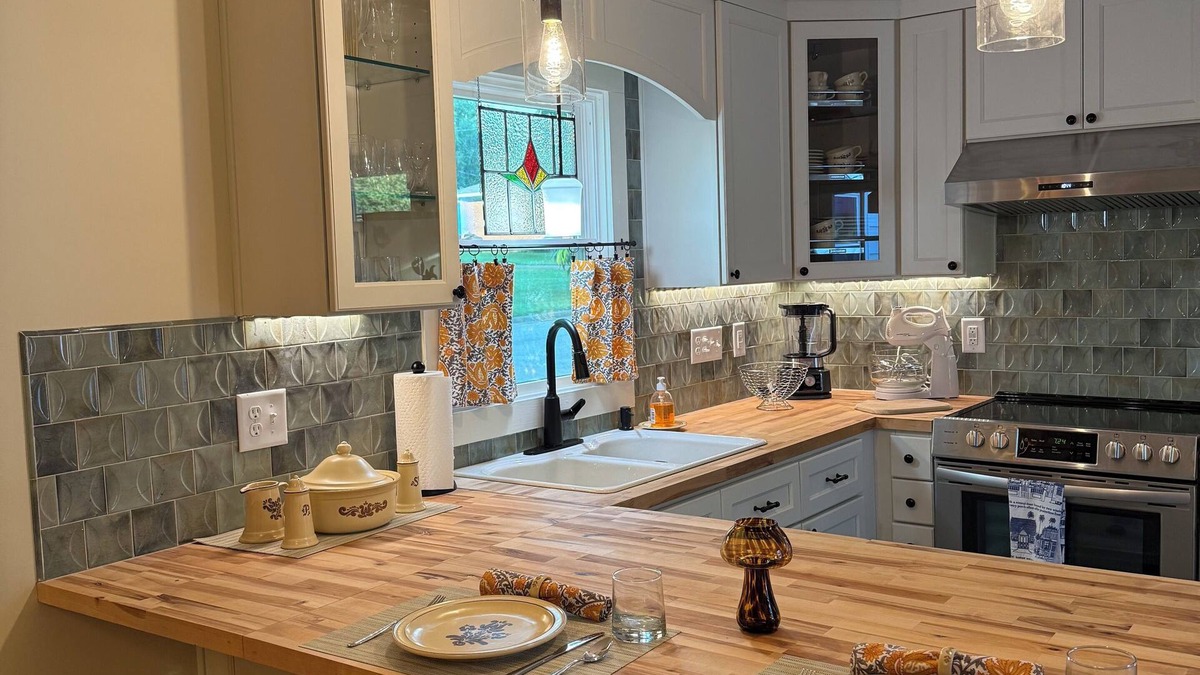 Clayton House | Newly renovated cottage in Clayton Historic District - a short drive to Raleigh