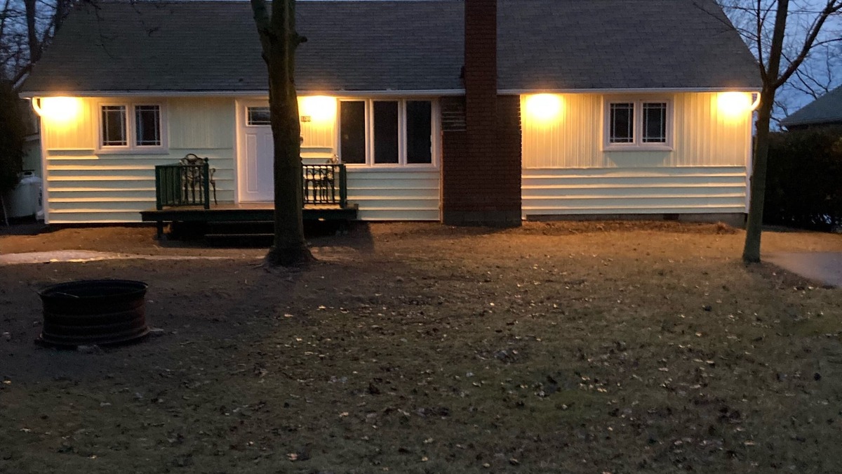 Long Point House | Newly renovated cozy cottage at Long Point!