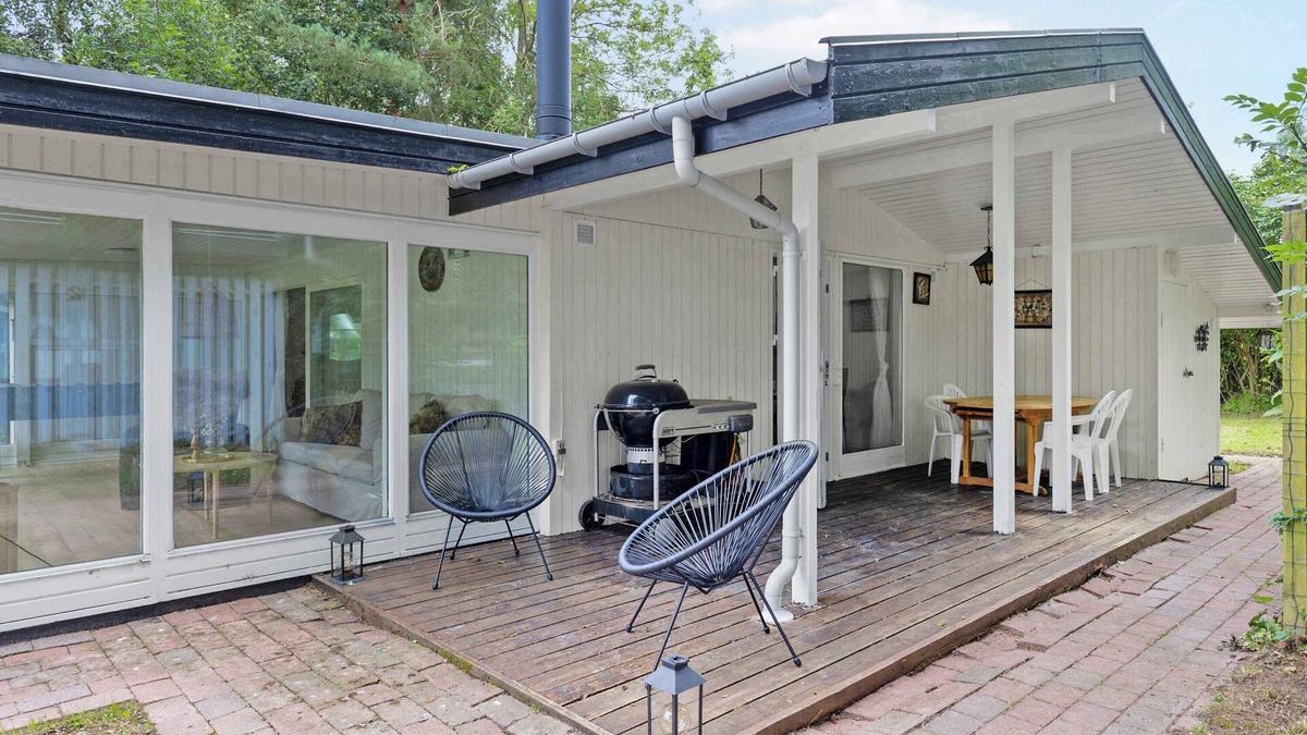 Faxe Ladeplads House | Newly renovated holiday home in the forest