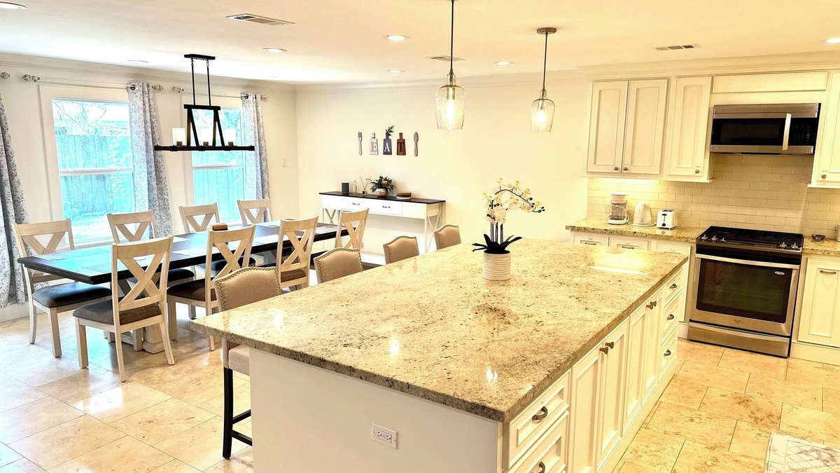 Spring Branch West House | Newly Renovated Home, Centrally Located, Sleeps 10
