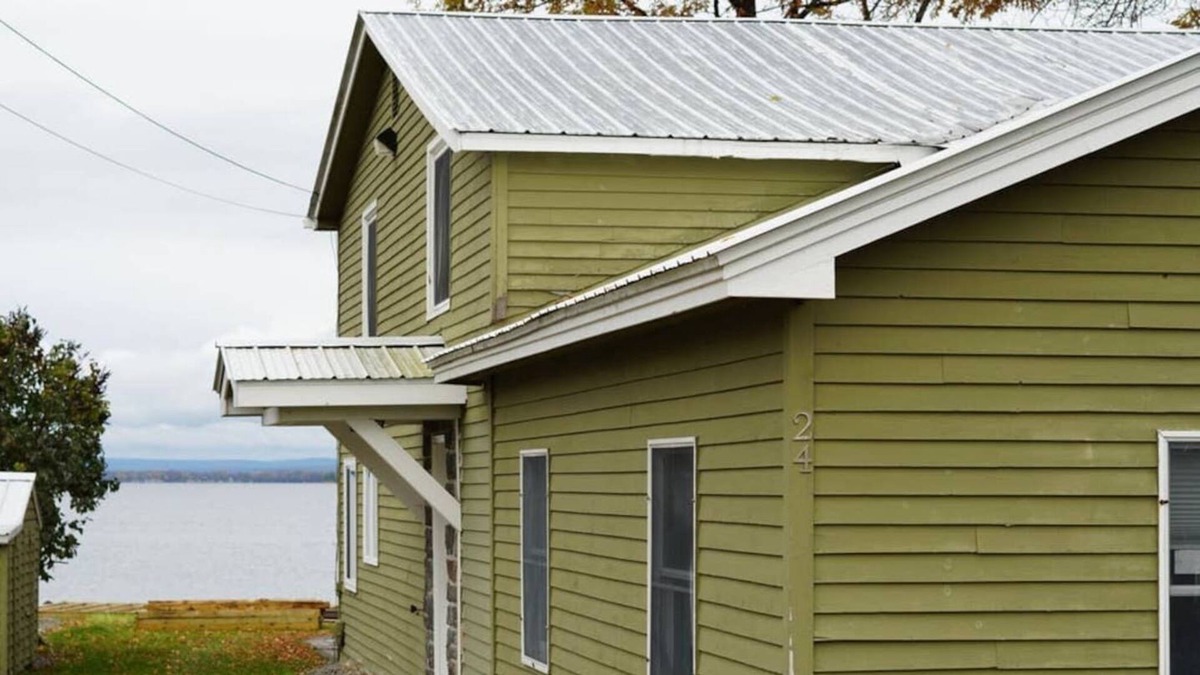 Plattsburgh House | Newly Renovated House on Lake Champlain - 4 BR!