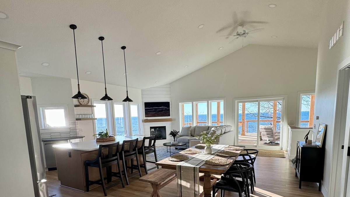 North East Cottage | Newly renovated lake house on the shores of Lake Erie with private beach access!