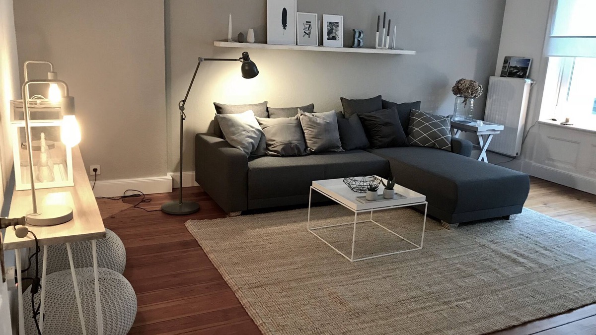 Saint Georg Apartment | Newly renovated luxury old building apartment centrally at Hamburg Central Station - St. Georg