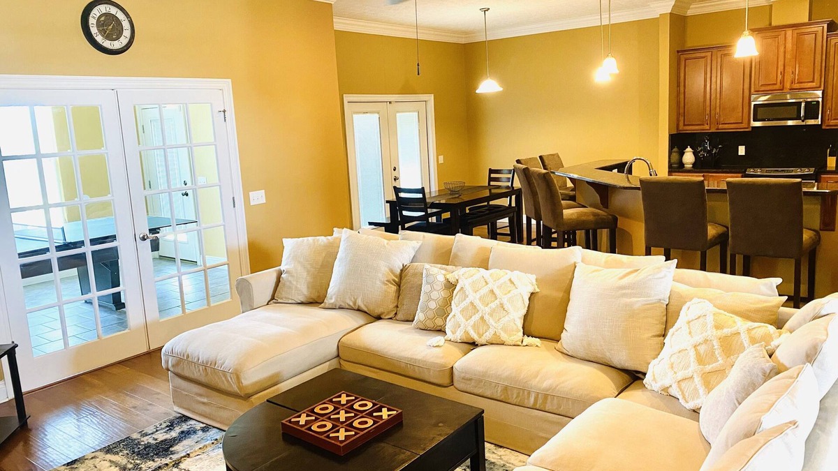 Panama City House | Newly renovated modern, spacious & quiet location