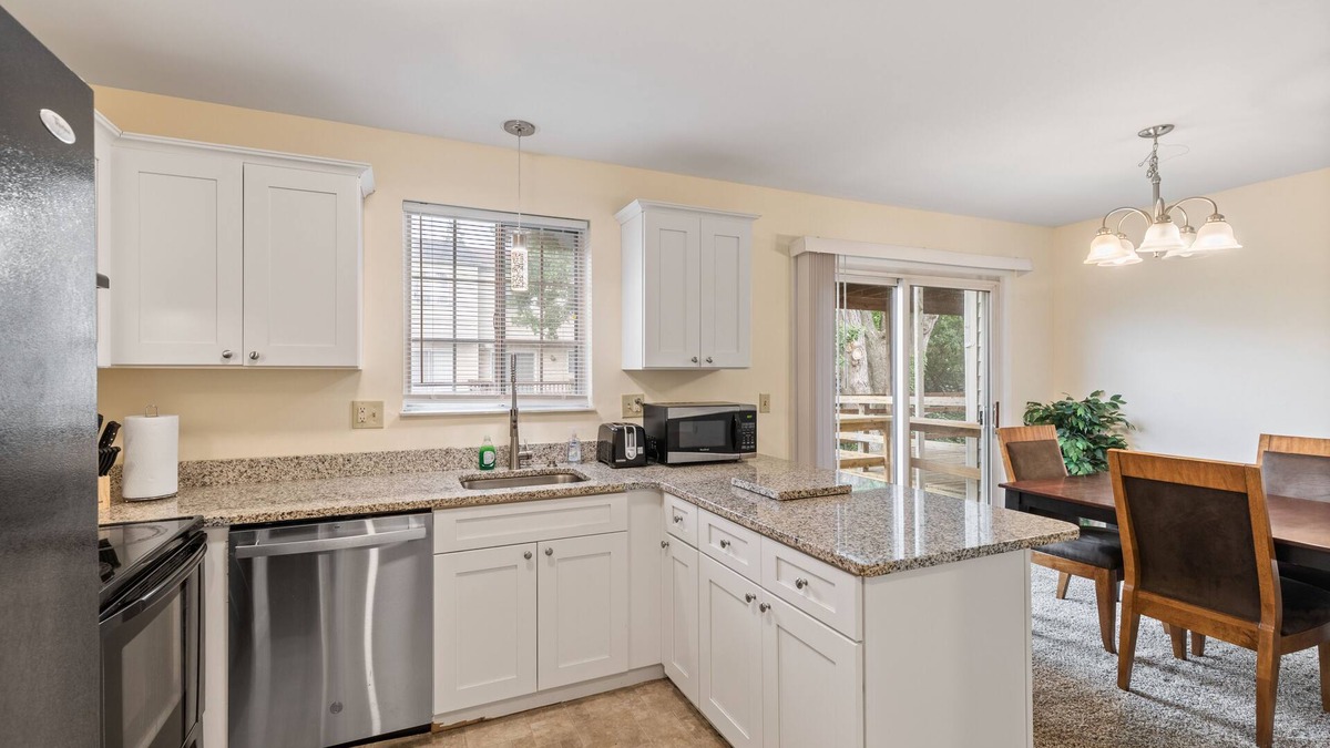 Highspire House | *Newly* Renovated Modern Townhouse Harris-Hershey