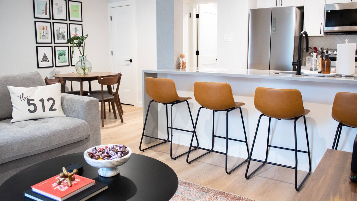 Barton Hills Condo | Newly Renovated Modern Condo- Walk to Zilker & Barton Springs! Private backyard!