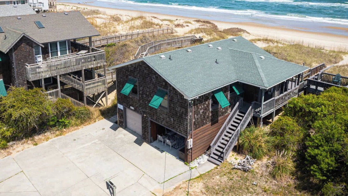 South Nags Head House | Newly Renovated Oceanfront Cottage