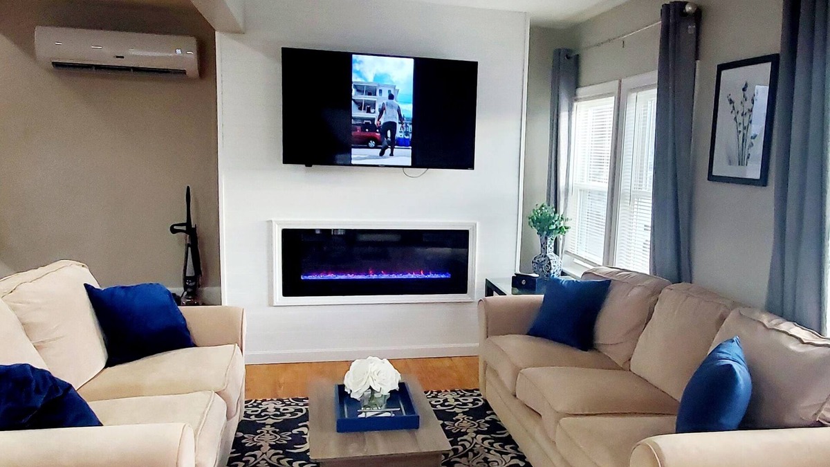 North Weymouth House | Newly renovated ocean view home 2 min to beach close to Boston
