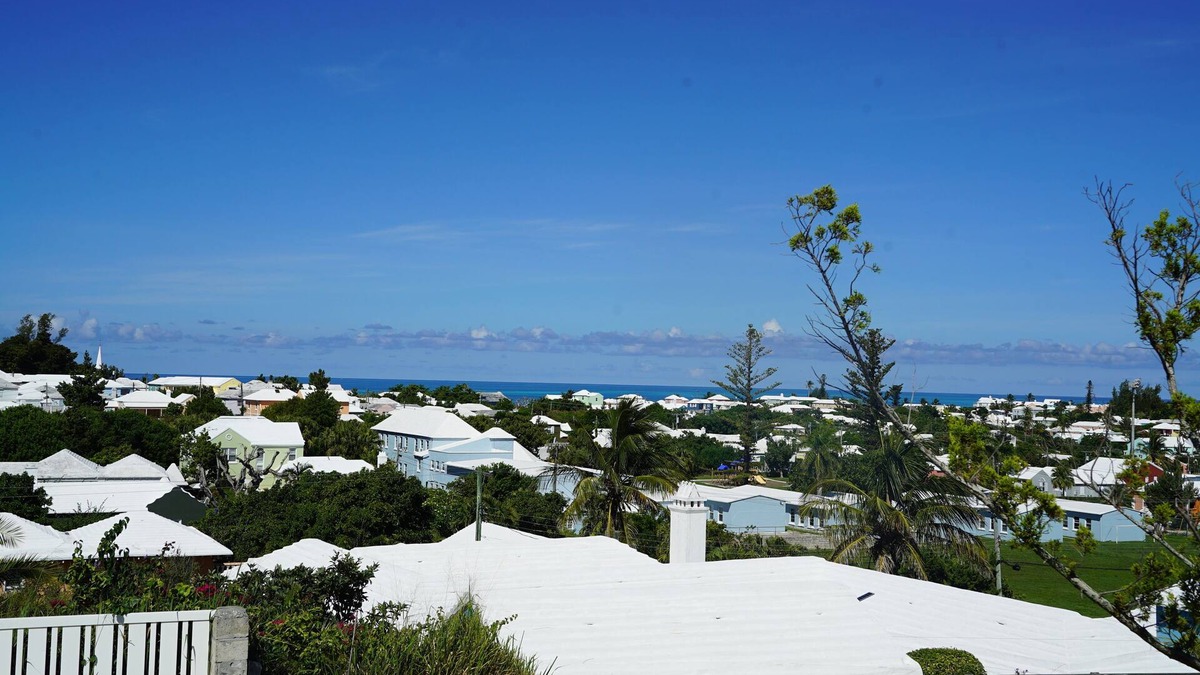 Sandys Apartment | Newly renovated one bedroom apartment.