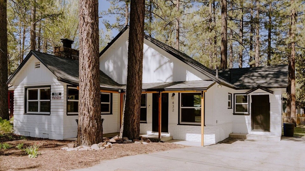 Big Bear Lake House | NEWLY RENOVATED Pet Friendly Home