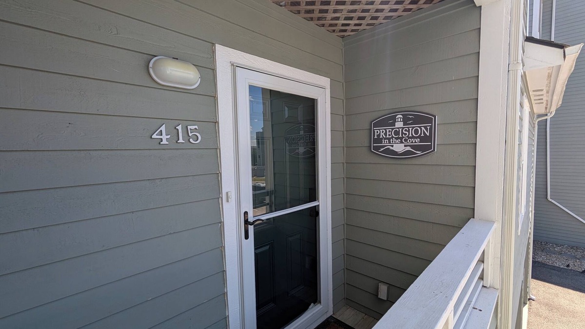 Manteo House | Newly Renovated Pirate's Cove Condo
