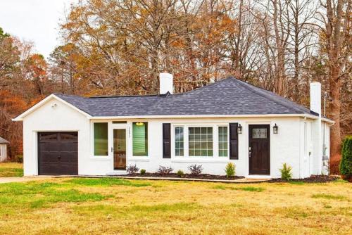 Boger City House | Newly Renovated Salem Road Ranch