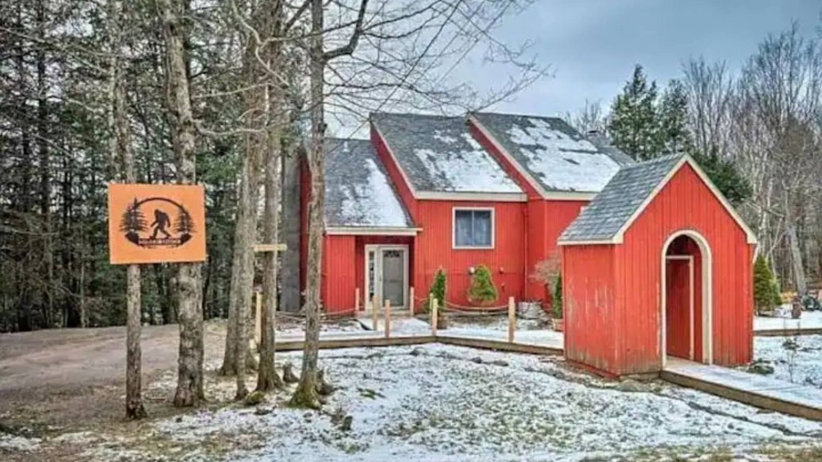 Hensonville House | Newly Renovated Ski House in Windham