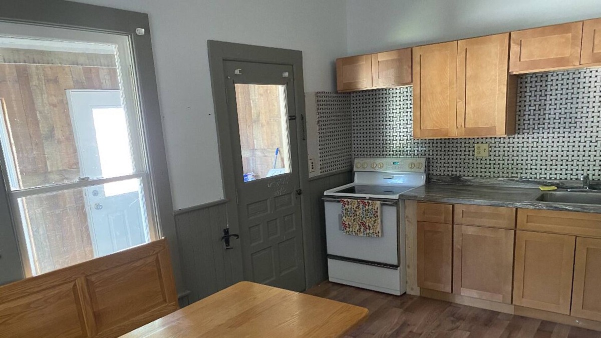 Walworth House | Newly renovated suite on 25 acres