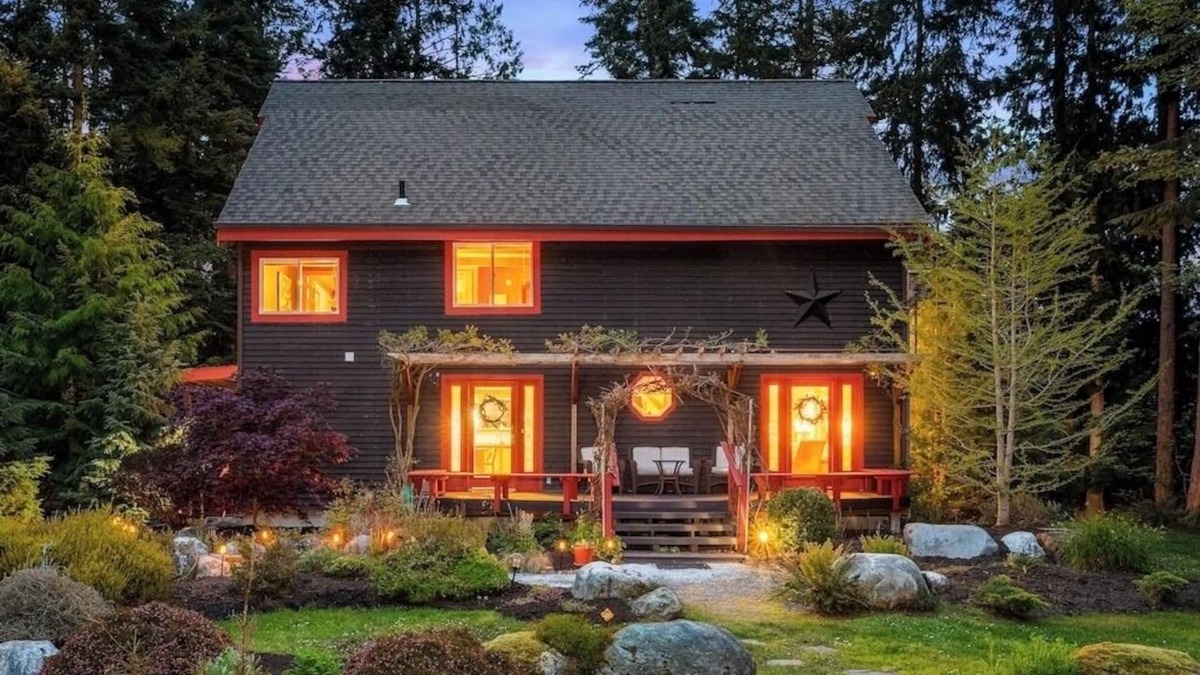 Camano Island House | Newly Renovated, The Island House on Camano is back! Spacious private sanctuary.