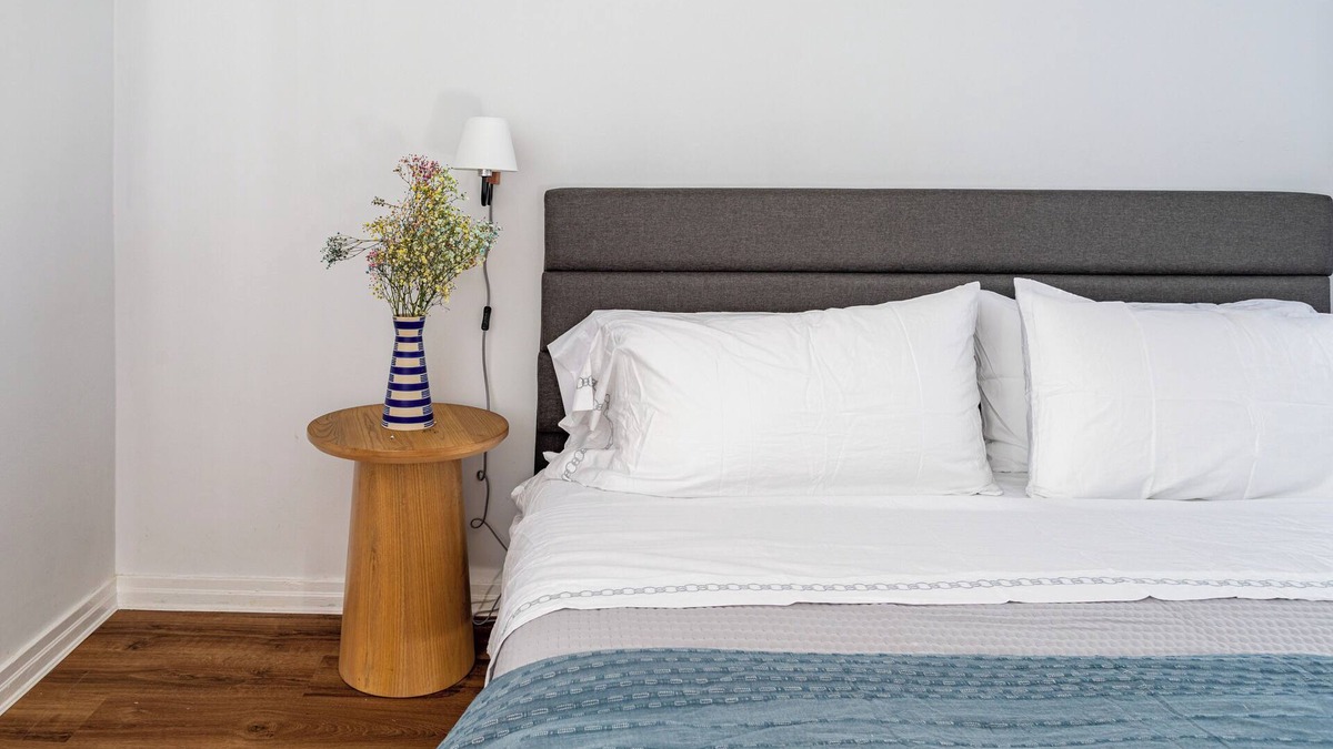 Kew Gardens Hills House | Newly renovated townhome with AC in Queens