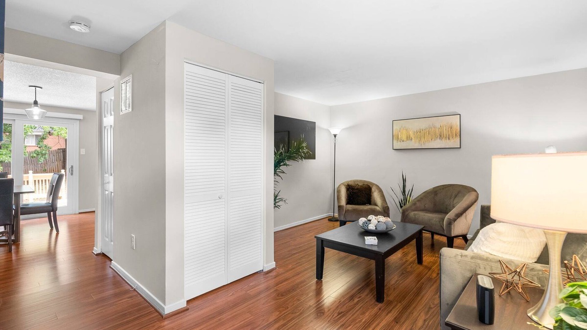 Seat Pleasant House | NEWLY RENOVATED & NEWLY FURNISHED Cozy 3BR TH IN CAPITOL HGTS