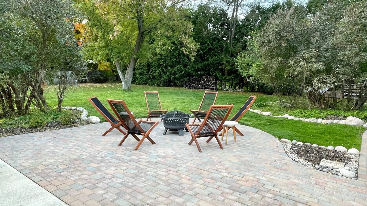 Harbor Springs House | Newly-Renovated Dog-Friendly Getaway!