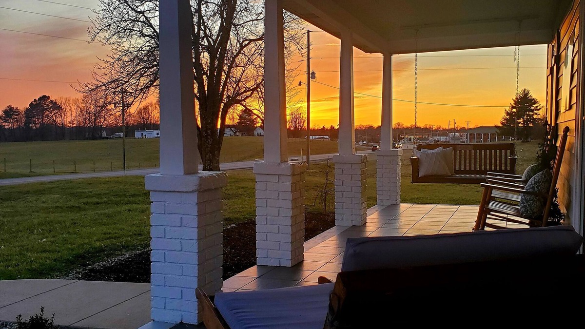 Russell Springs House | Newly renovated 4th generation farmhouse sitting on 13 acres, centrally located