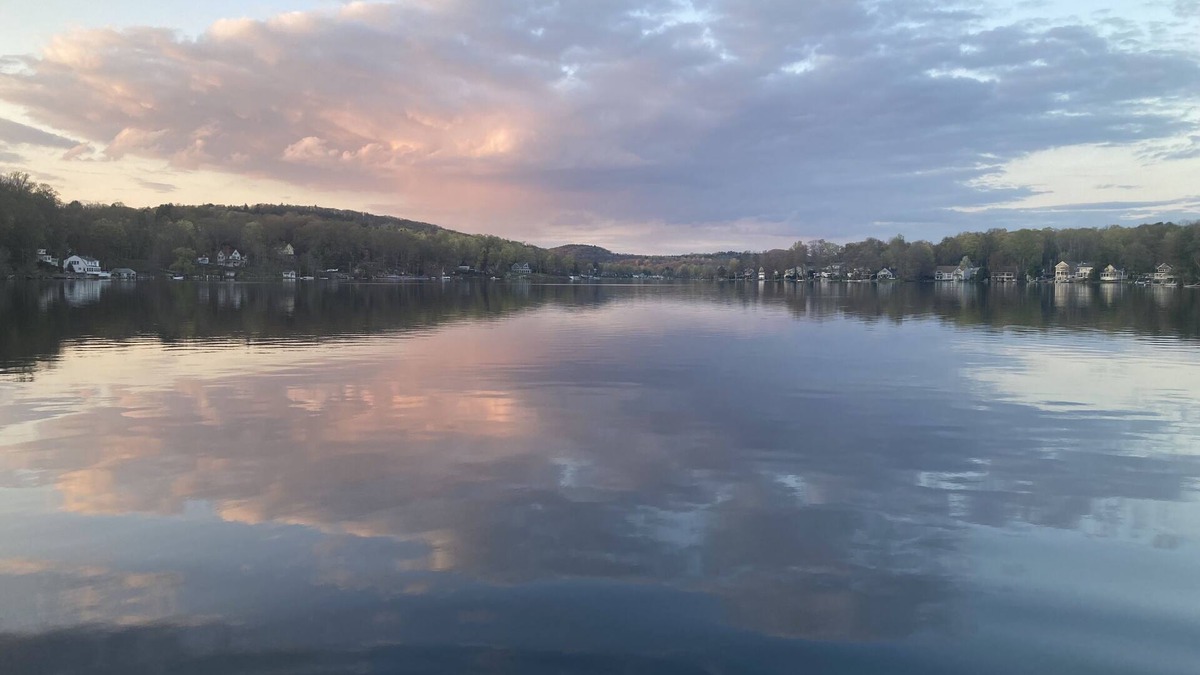 Winchester House | Newly renovated year-round LAKEFRONT rental on Highland Lake! Sleeps 8-9!