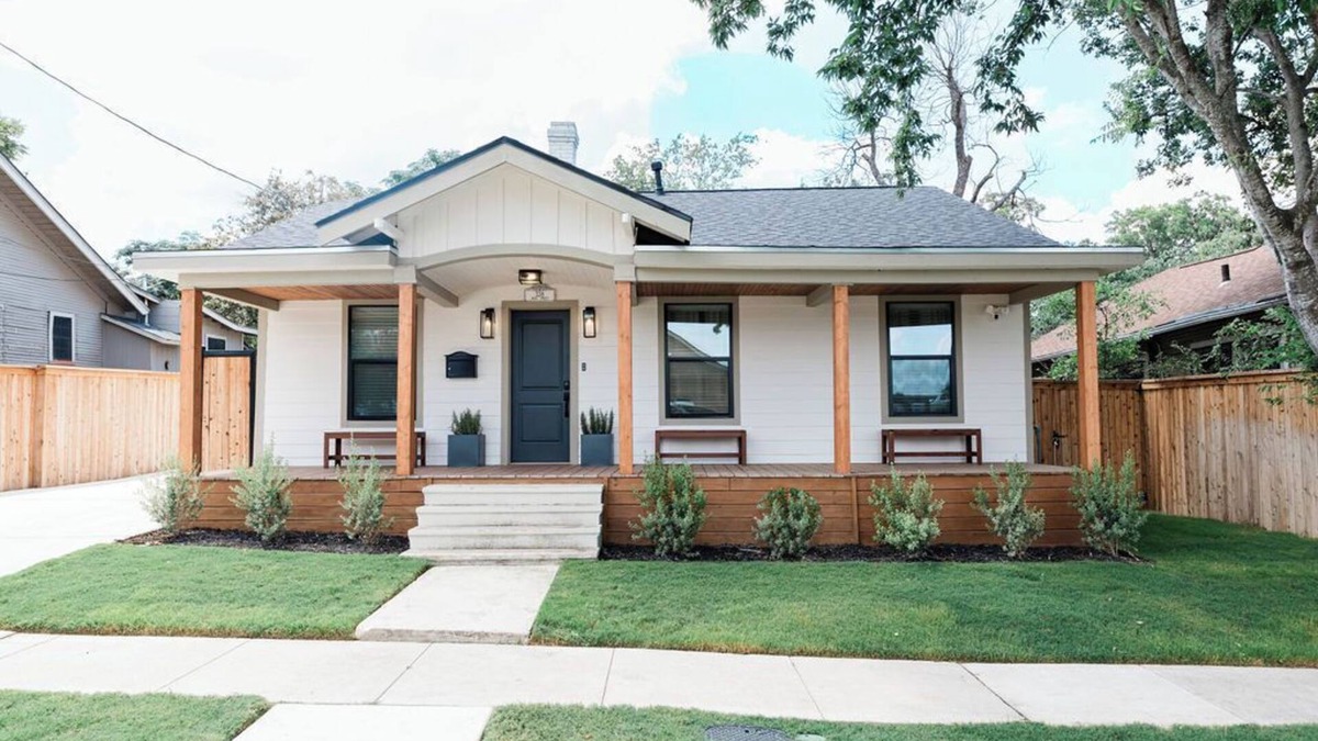 Government Hill House | Newly restored 5-bed, 3-bath home in downtown San Antonio, near Pearl District
