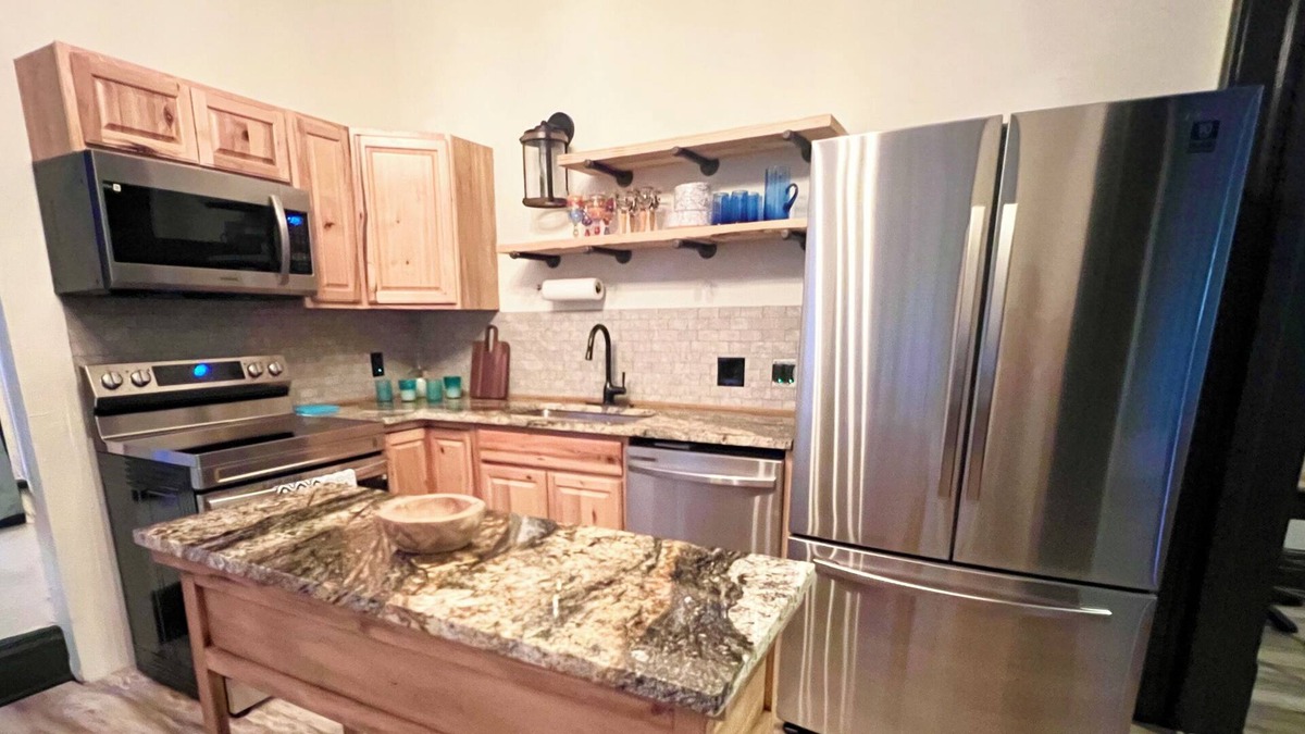 Bowie Apartment | Newly restored Historic apartment located in the heart of Downtown Bowie, TX