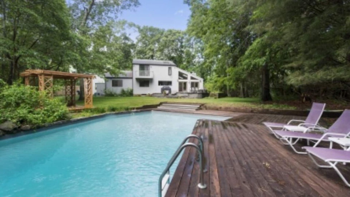 Bridgehampton House | Newly restored - Perfect Hamptons Rental With Pool and Tennis