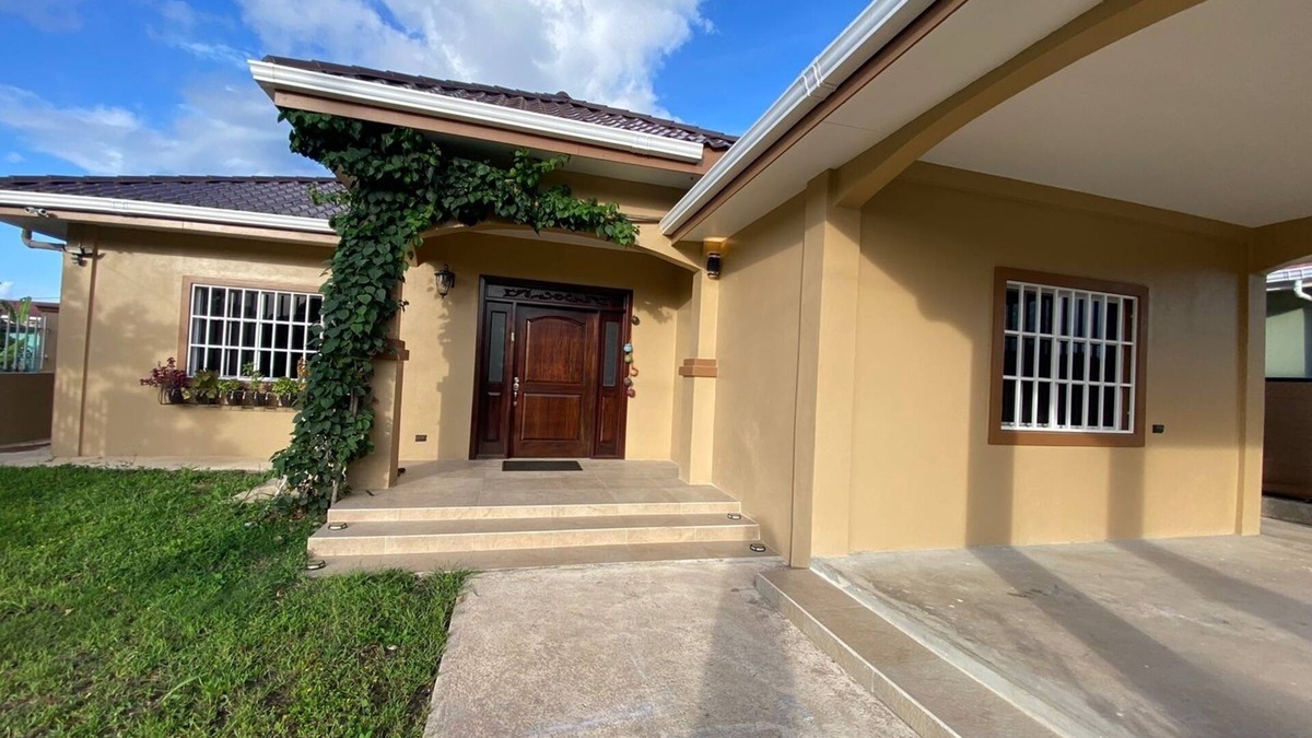 Armenia House | Newly spacious, 3 bedroom home, near downtown