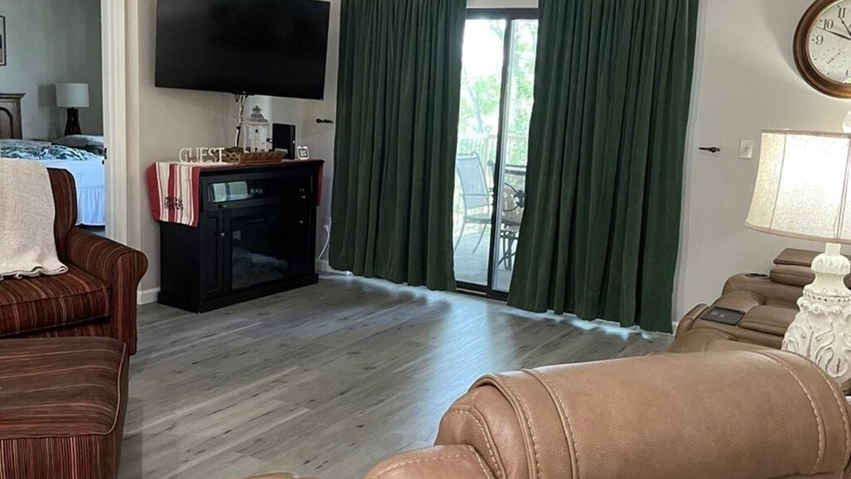 Branson Condo | Newly Updated, 2 King Beds, Pools, Hot Tub & Golf Course Views! Feels like home!