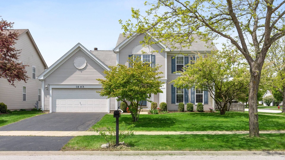 Fox Valley House | Newly Updated - Close to Everything - Naperville!