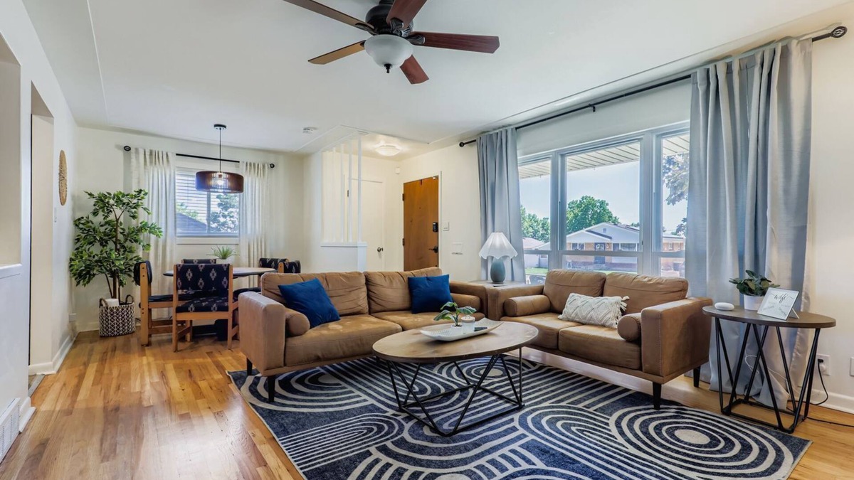 Northglenn House | Newly Updated Entire CO Abode- 20 min to Denver