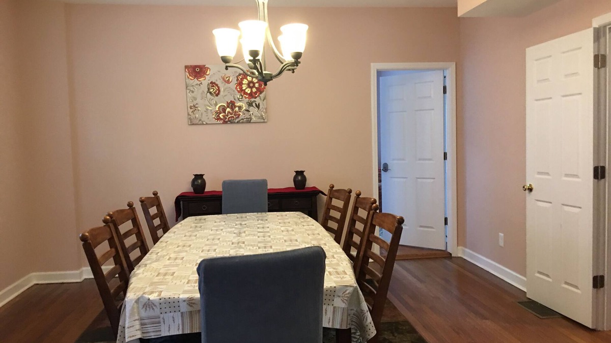 Cleveland House | Newly updated house close to the Clinic,UH, Case in Cleveland Hts.