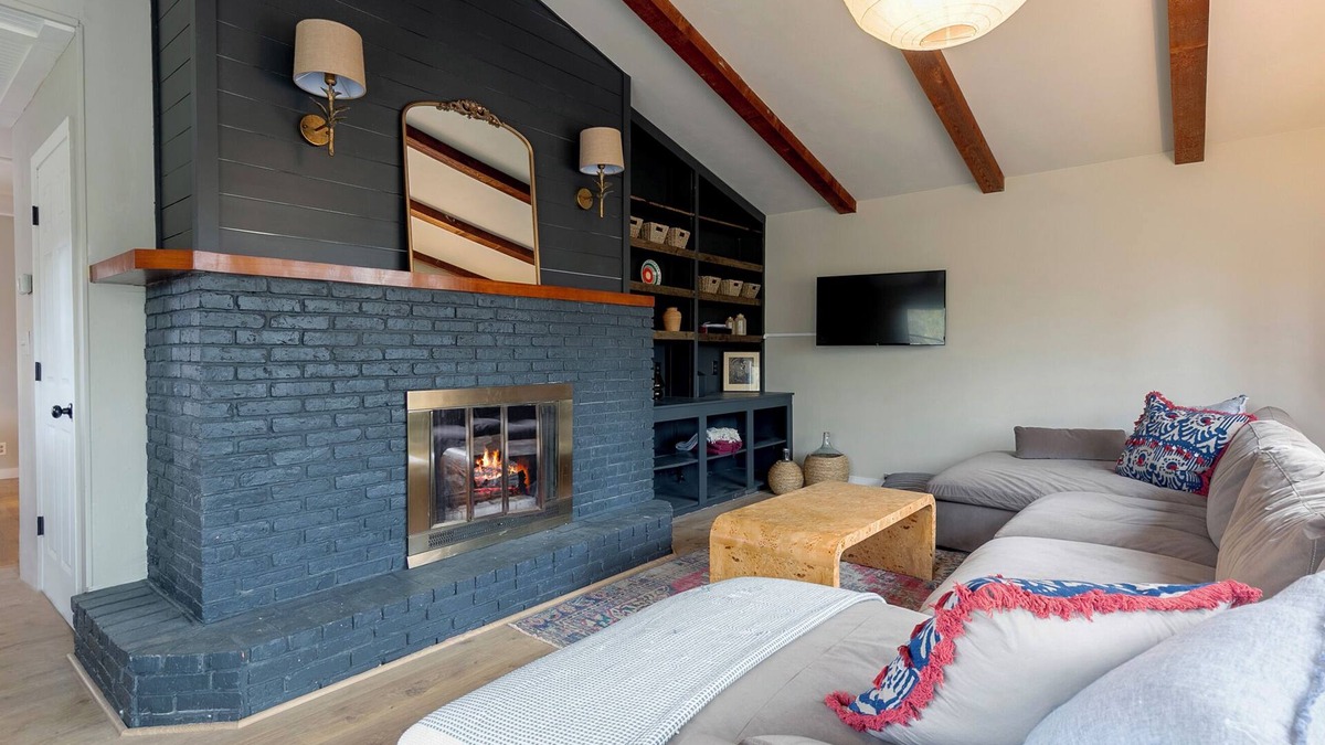 Three Oaks House | Newly updated wooded retreat near Three Oaks and Union Pier