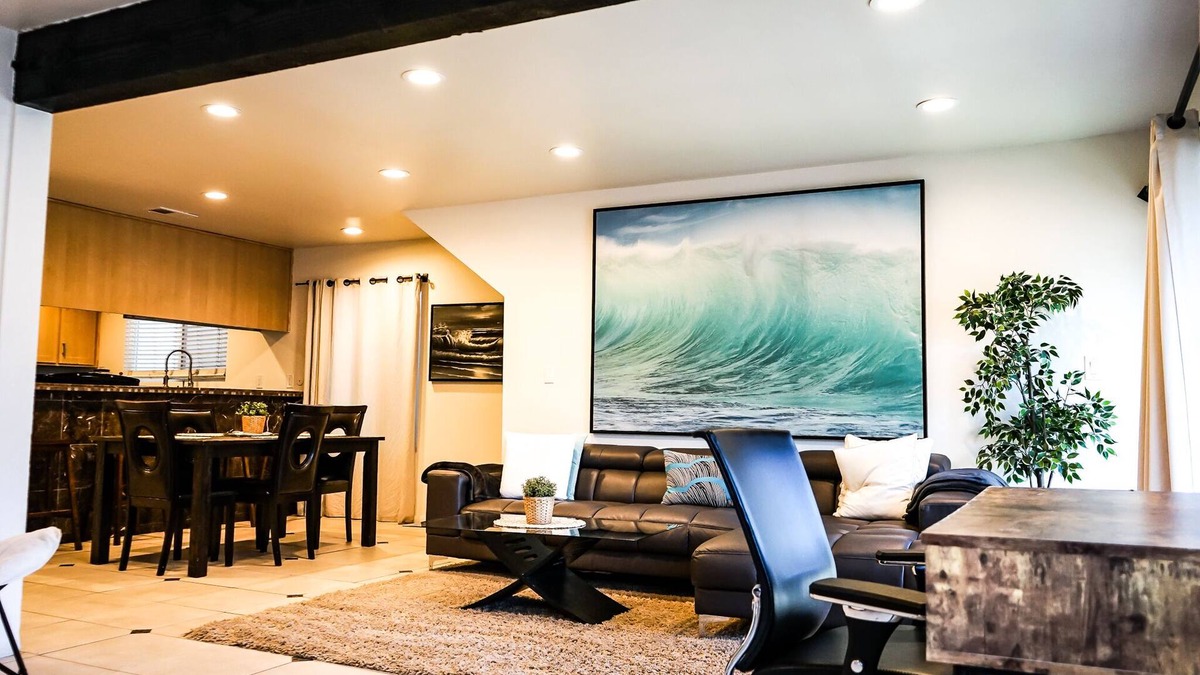 Newport Shores House | Newport Beach's Finest (1 blocks from sand)!