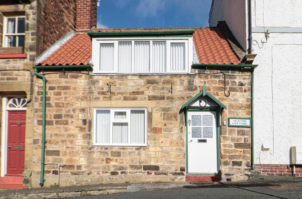 Fylingthorpe House | Newton Cottage