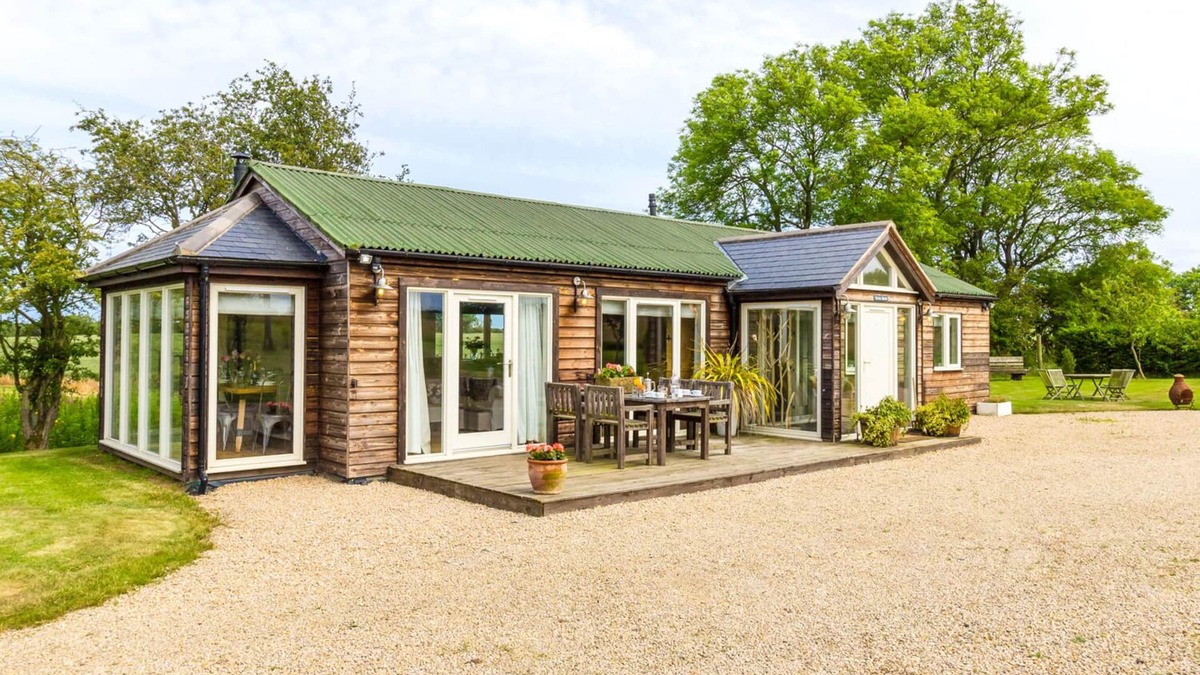 South Charlton Cottage | NEWTON RETREAT, family friendly, luxury holiday cottage in Embleton