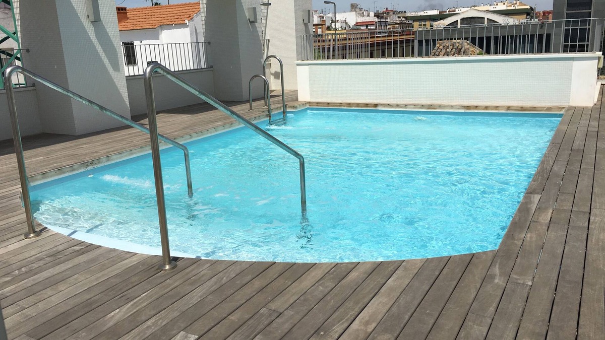 San Bernardo Apartment | Next to SANTA CRUZ. PARKING(FREE) AND PATIO.