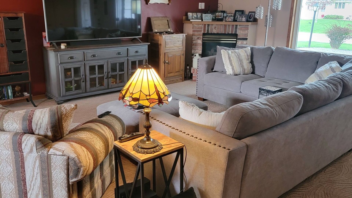 Appleton House | NFL Draft: Close to Lambeau and Appleton & Oshkosh airports. Sleeps 8+