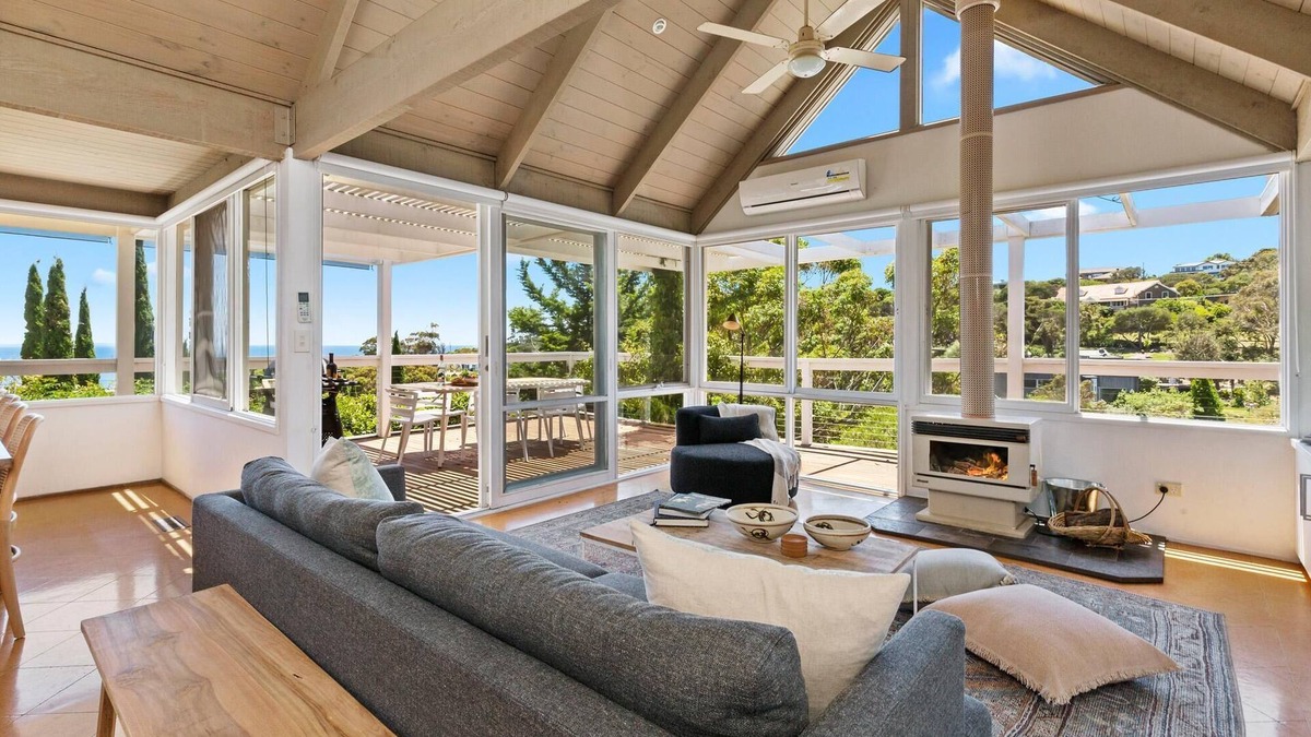 Mount Martha House | Ngaree - Ocean Views - An oasis up in the treetops