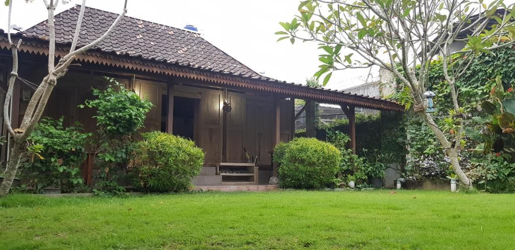 Baturetno House | Ngomah Tentrem