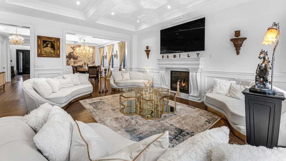 King City House | NGTA - 49 Lavender Valley Rd (4B) · Luxurious Home in King City w/ High End Furnishing